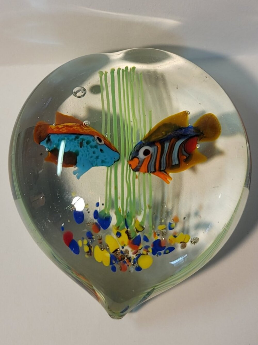 Vintage Murano Glass Aquarium Heart Shaped Paperweight - Picture 2 of 11